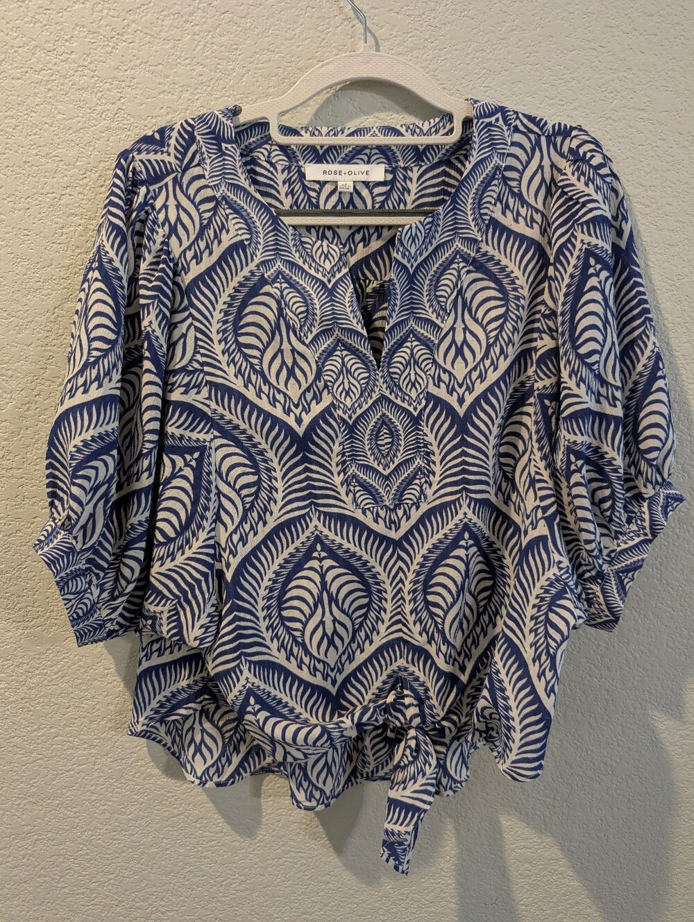 Rose + 0live NWOT Blue White Leaf Print Puff Sleeve Tie Front Blouse XS